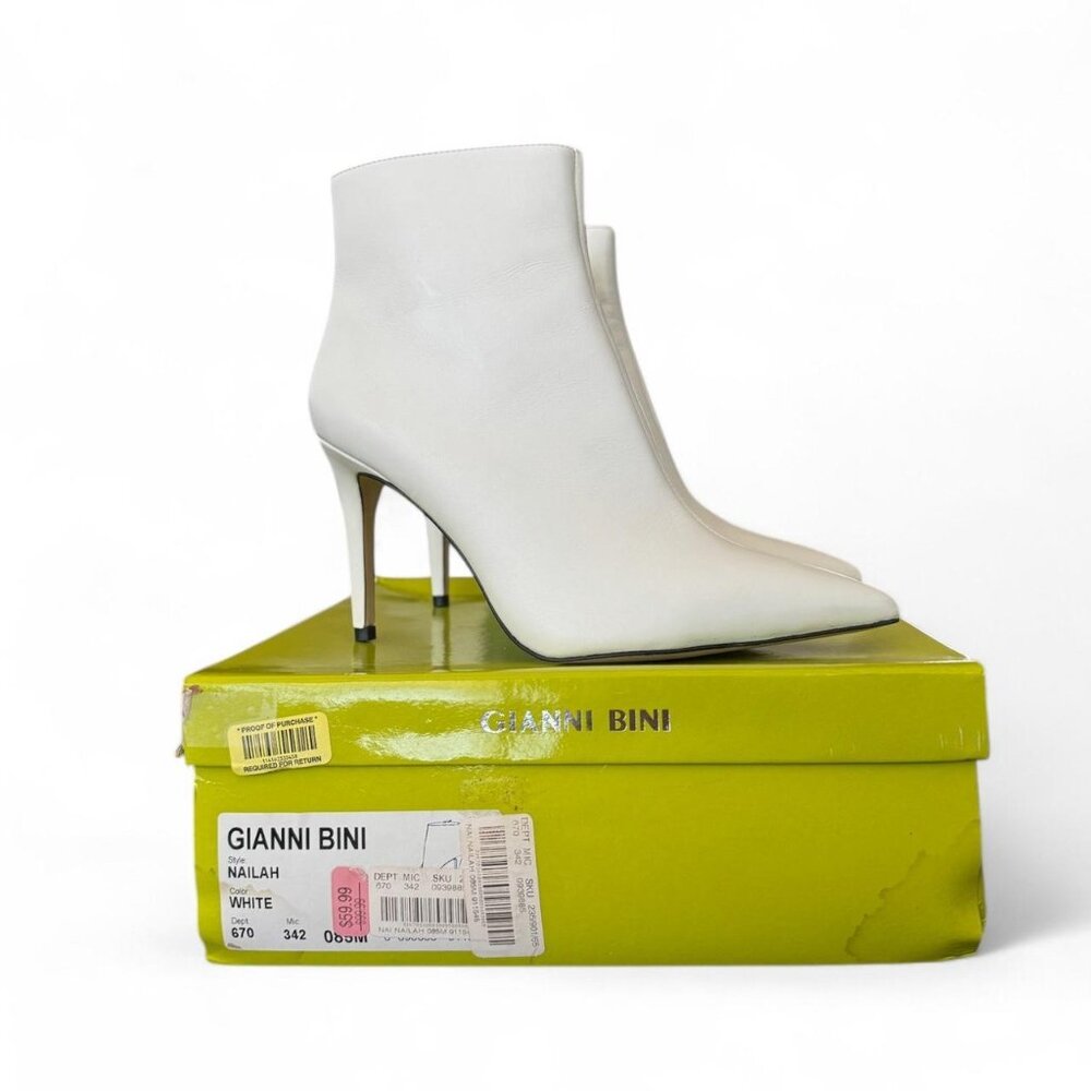 Gianni Bini White Leather Pointed Toe Ankle Boots 8.5